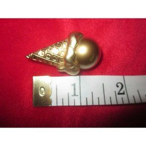 Marvella (Marked) Gold-Tone Ice Cream Shaped Pin i